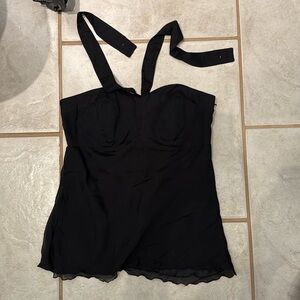 White House, black market shirt